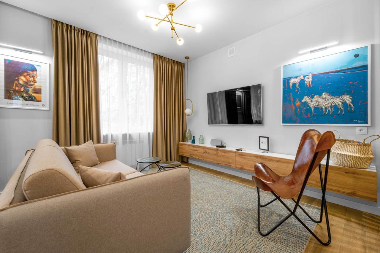 Elektoralna Comfort Apartment Varsó Kültér fotó