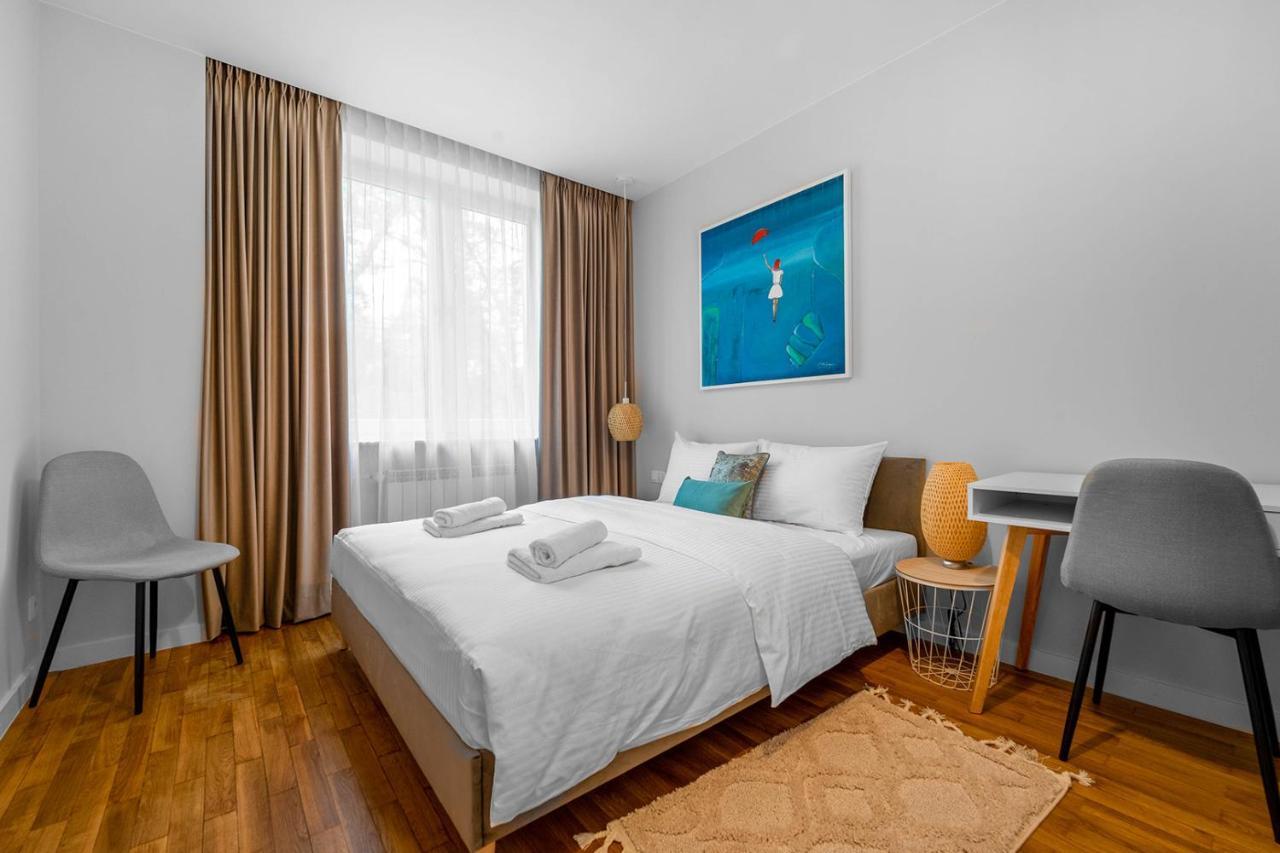 Elektoralna Comfort Apartment Varsó Kültér fotó